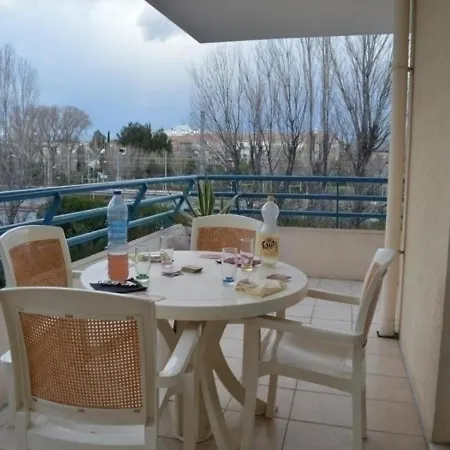 Frejus, 2 Pieces, 4 Personnes - Fr-1-226a-35 * Frejus